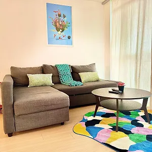 https://lush-condo-by-cntower-free-parking.hotelstorontoontario.org